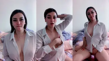 Bokep Indo Rosalinda Kemeja Putih Binal poster